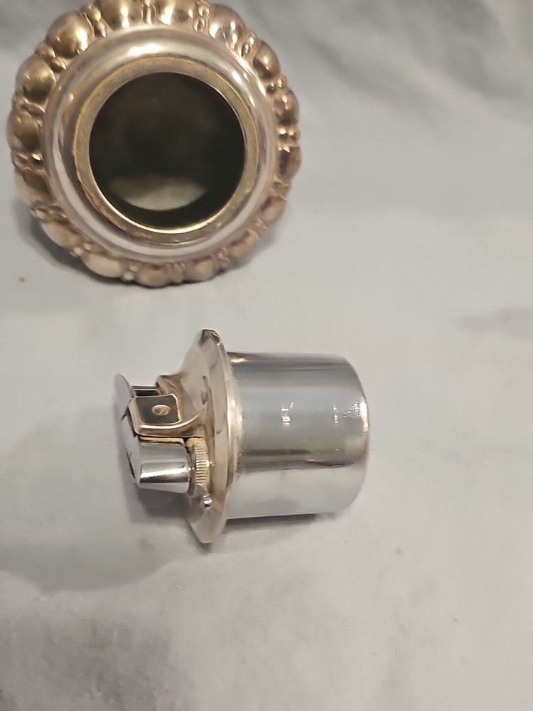 Vintage Ronson Table Lighter Crown Silver Plate Vara Flame