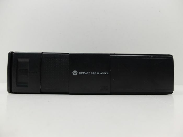 MOPAR 6CD CHANGER + MAGAZINE CARTRIDGE