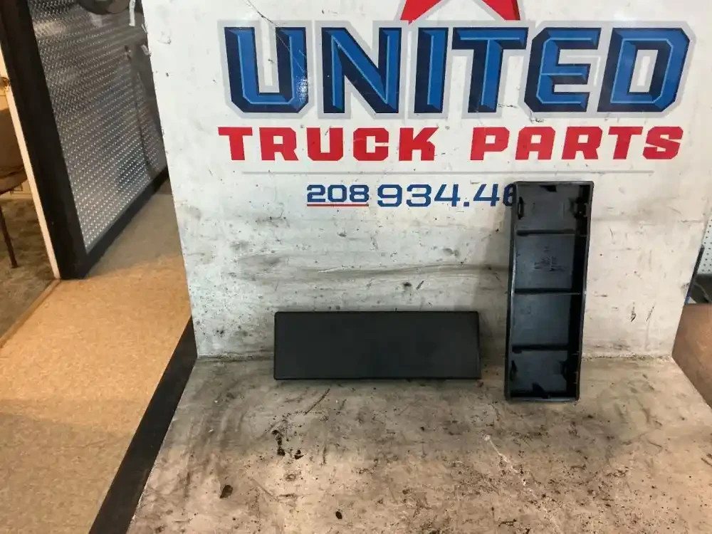 International DURASTAR (4300) Switch Panel Dash Panel 16867673