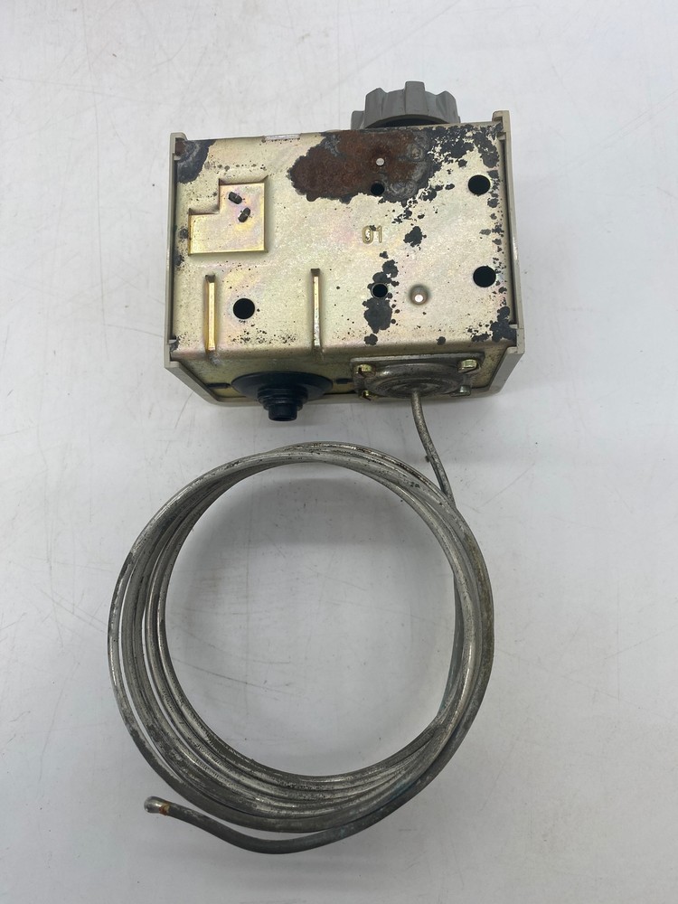 Danfoss 060L1100 KP61 Thermostat (Open Box)