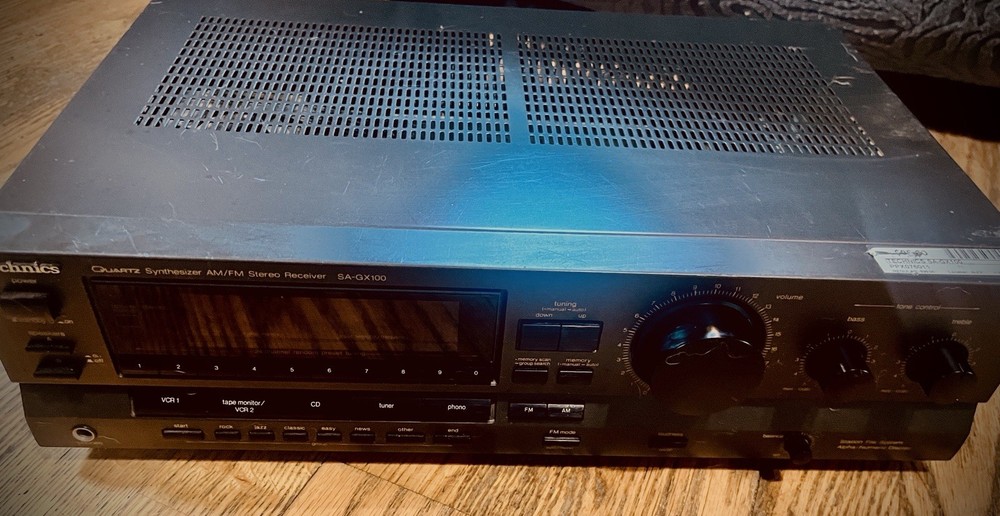 Stanton T.60 Turntable & Technics SA-GX100 Receiver Bundle