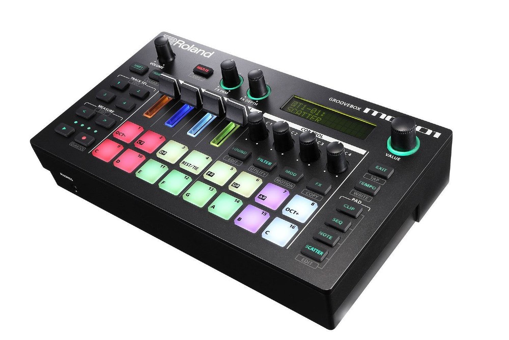Roland MC-101 Groovebox