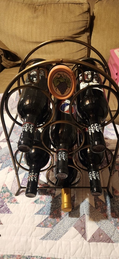 6 Grateful Dead Red Unwine :