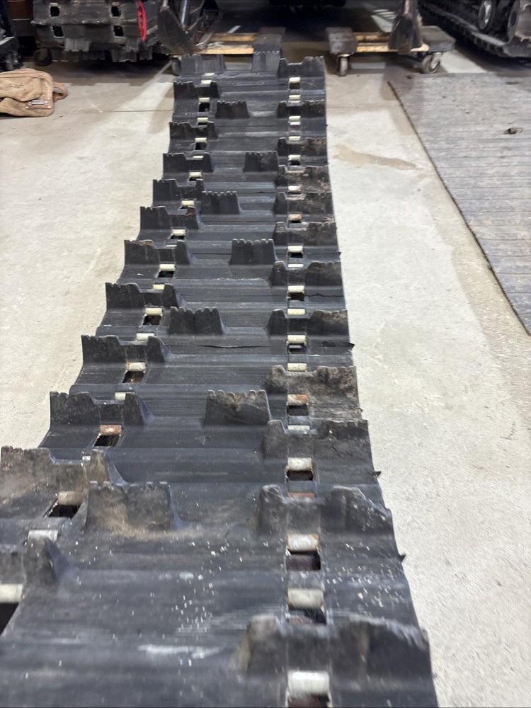 Challenger snowmobile track 1602–137 Tread Track Assembly 375