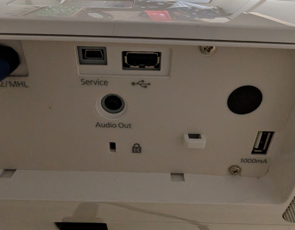 Epson Home Cinema 3700 1080p Projector