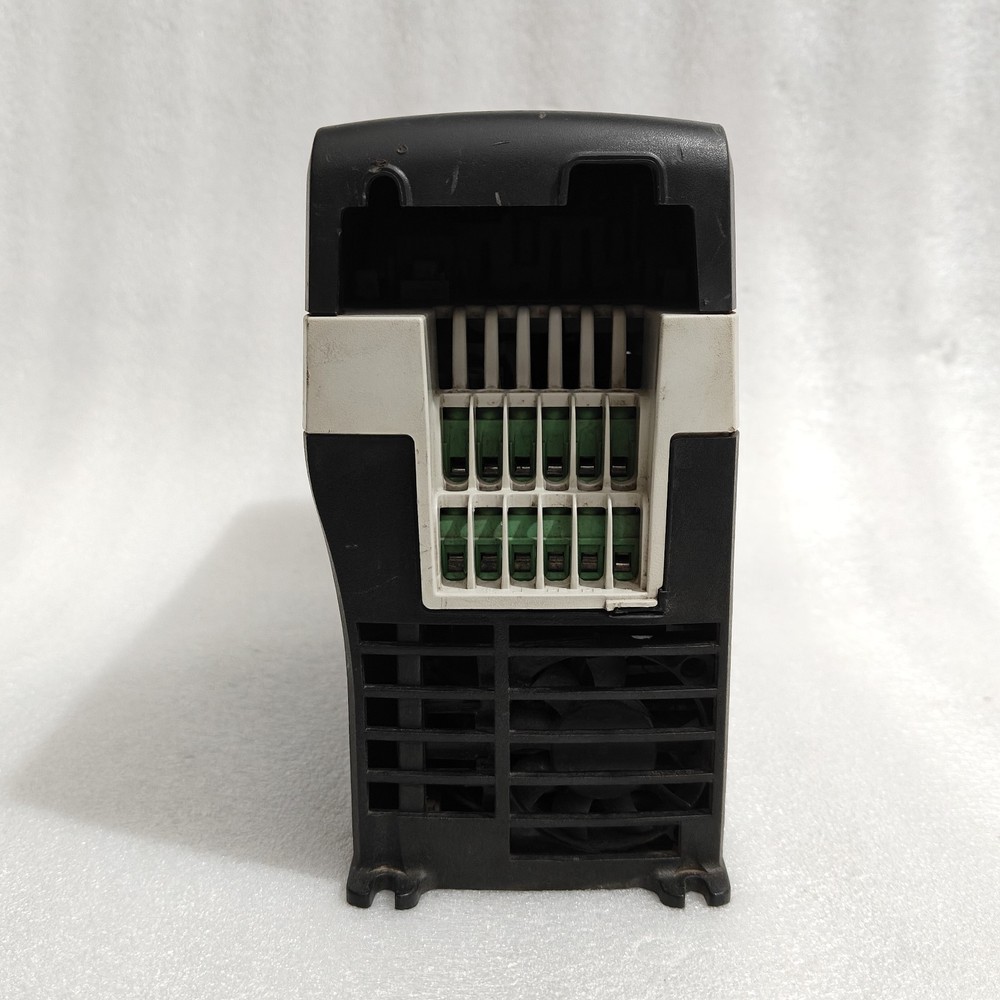 EMERSON CONTROL TECHNIQUES SKC3400220 2.2KW AC DRIVE CONTROLLER