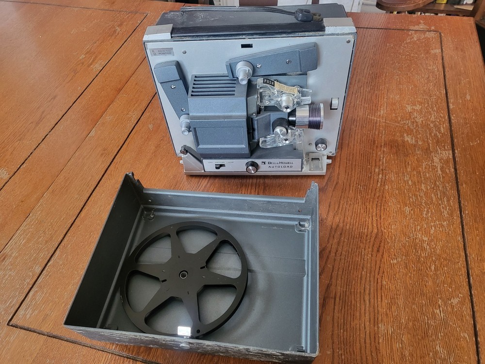 💎 UNTESTED BELL & HOWELL 357B SUPER 8MM AUTOLOAD PROJECTOR 💎