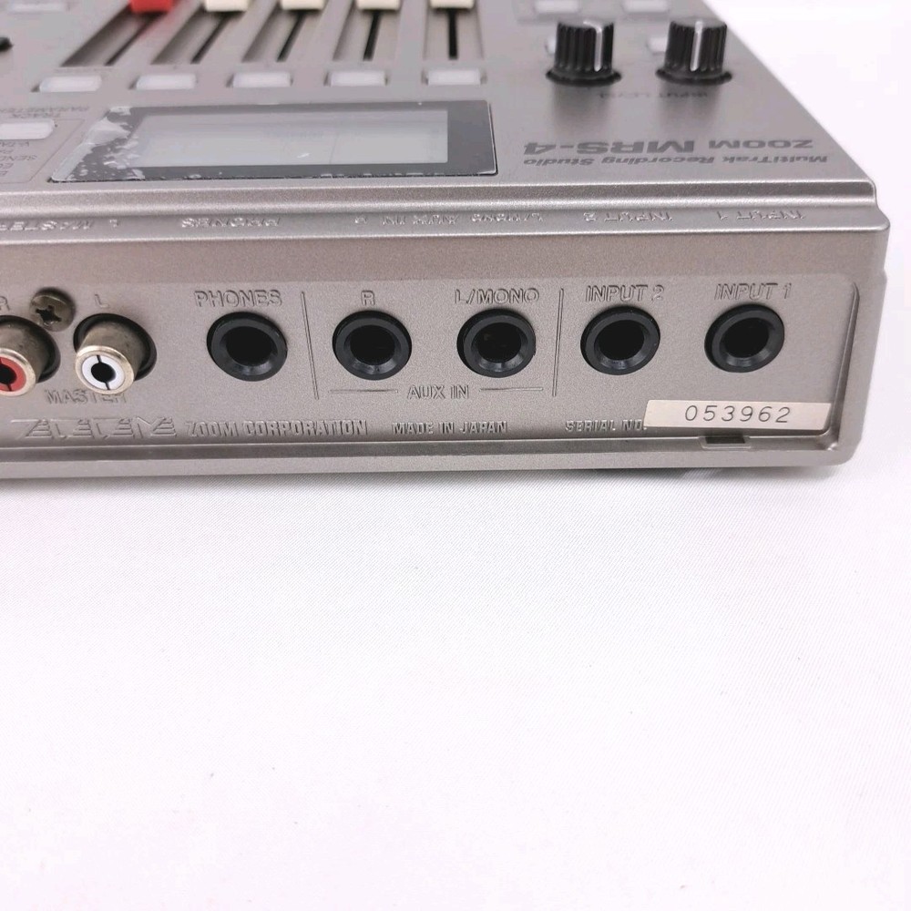 ZOOM MRS 4 Digital 4 Track Multi Track Recorder Portable Recording Studio