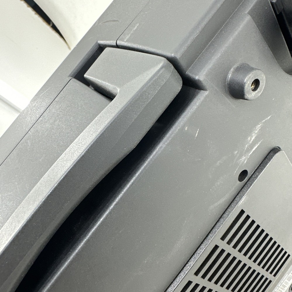 Epson PowerLite 5300 LCD Projector ELP-5300