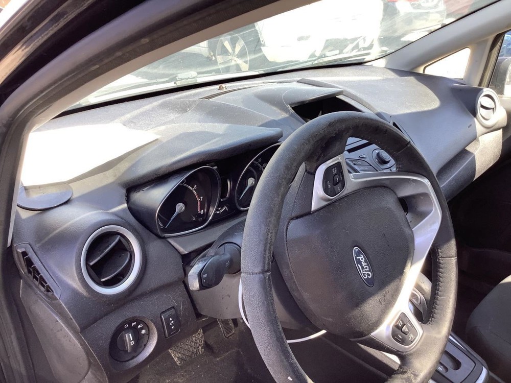 FIESTA 2014 Glove Box 4558032