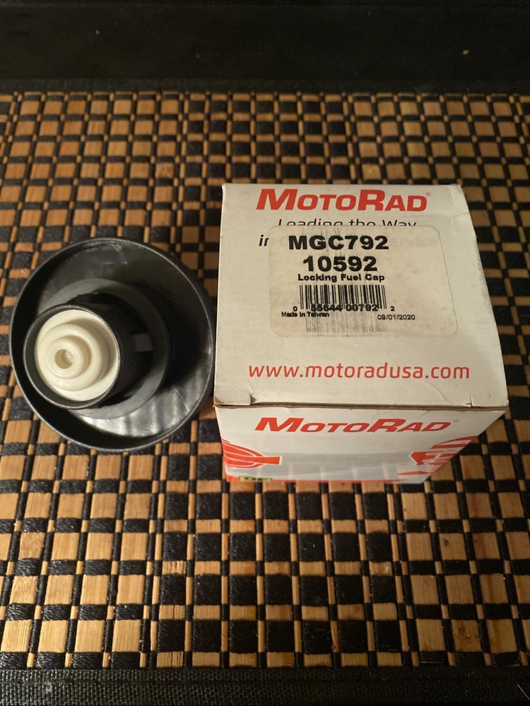 MotoRad - MGC792 LOCKING FUEL CAP FREE SHIPPING!!!