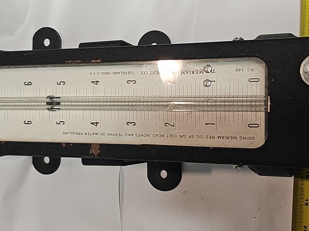 The Meriam Instrument Co. Type W Model 30EB25 Manometer Range 12" Untested
