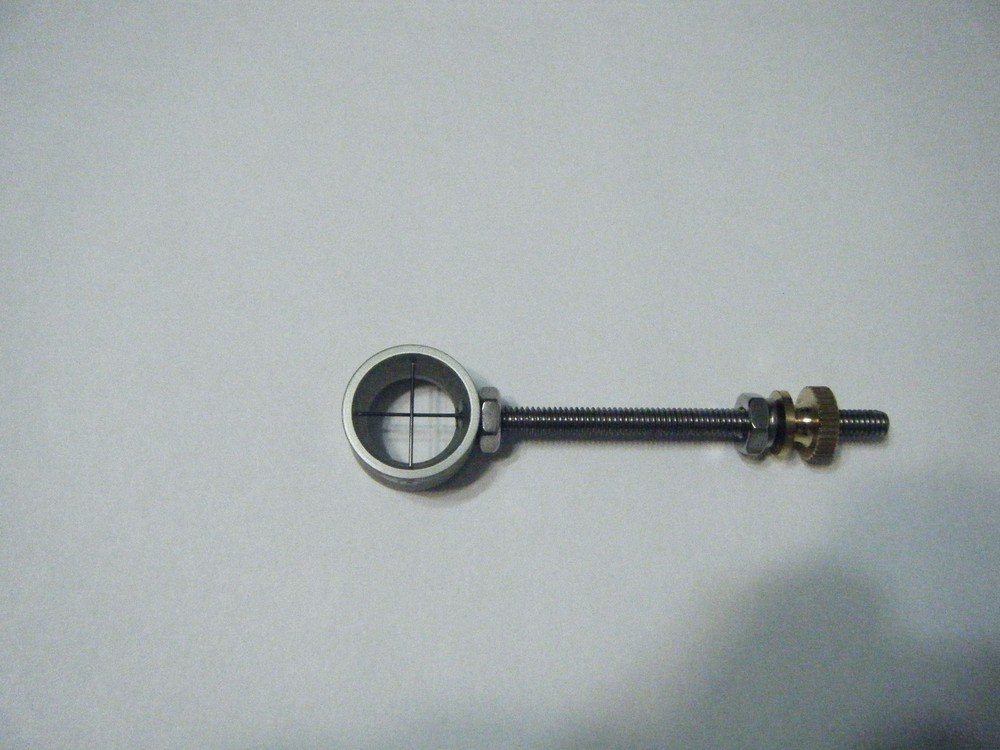 Silver Davis- .019 crosshairs aperture- 8-32 thread.