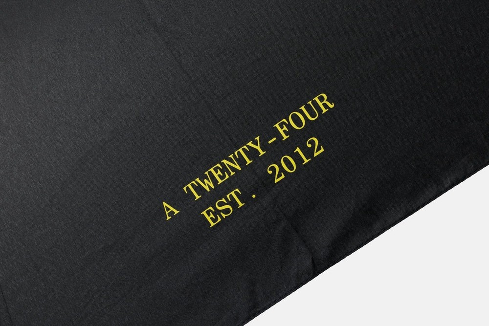 A24 Black Travel Umbrella