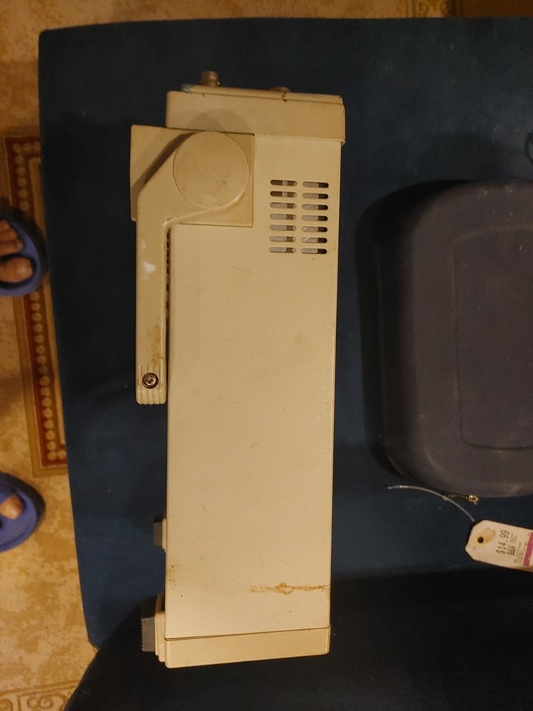 Escort EFC-3305. 3 GHz Microwave Frequency Counter