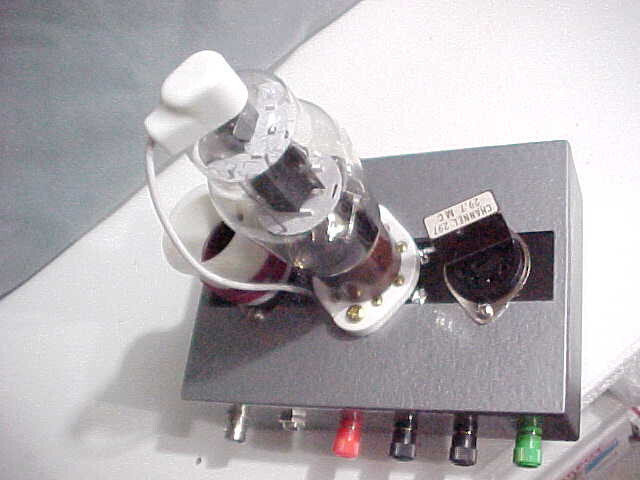 807 QRP 40/30/20 Meter CW Transmitter