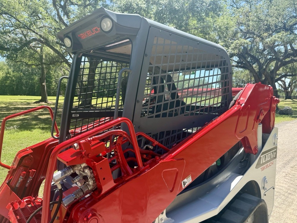 2019 TAKEUCHI TL10V2 SKID STEER TRACK LOADER - JOYSTICK CONTROLS - 2 SPD - QUICK