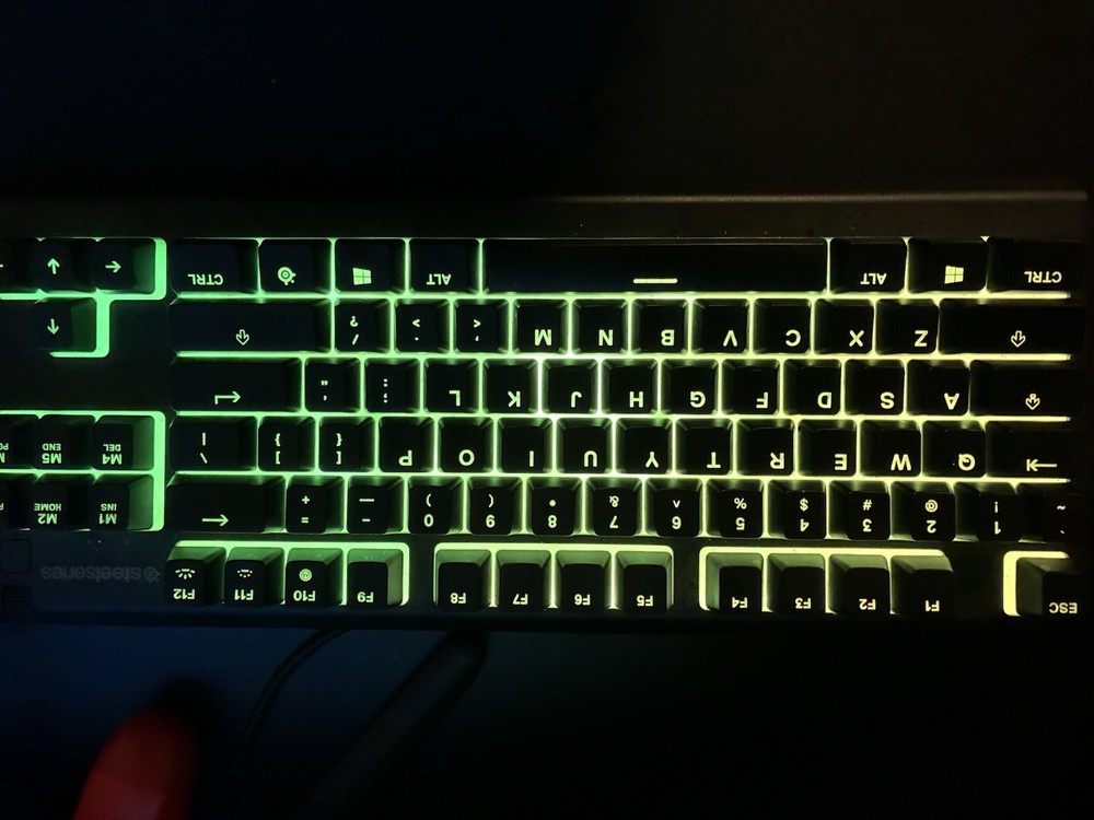 SteelSeries Keyboard, Logitech Mouse, HyperX Headset & Controller PC Bundle