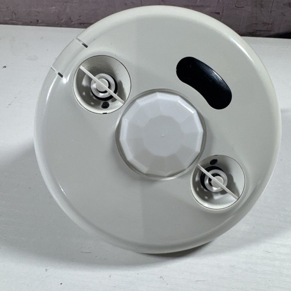READ (2) Wattstopper LMDC-100 DLM Dual Tech Sensor Ceiling Mount UNTESTED