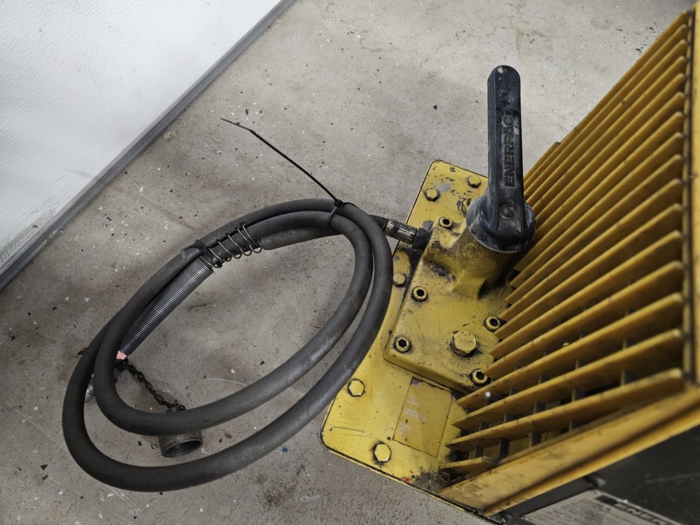 Enerpac Hydraulic Pump Pipe Bender Model PEM1521 *Tested & Works*