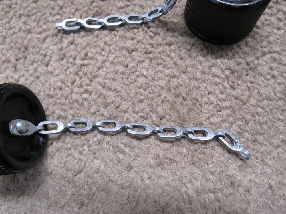 US WW2 CANTEEN LID WITH CORK POST WAR REPLACEMENT CAP