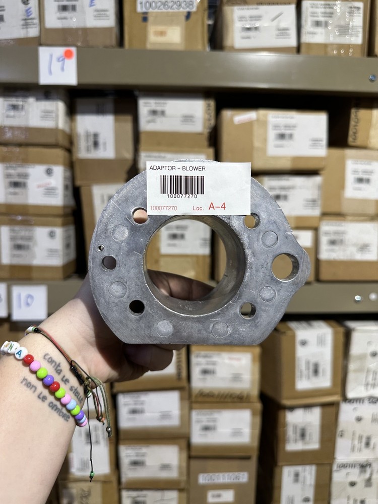 100077270 | 320718-000 | A.O. Smith Blower Adapter