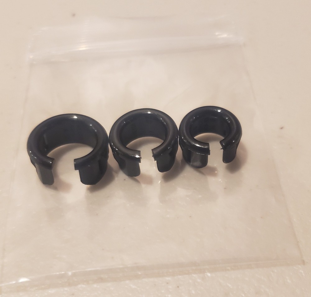 Extron Cable Cubby Assorted Grommet Kit, Set of 3