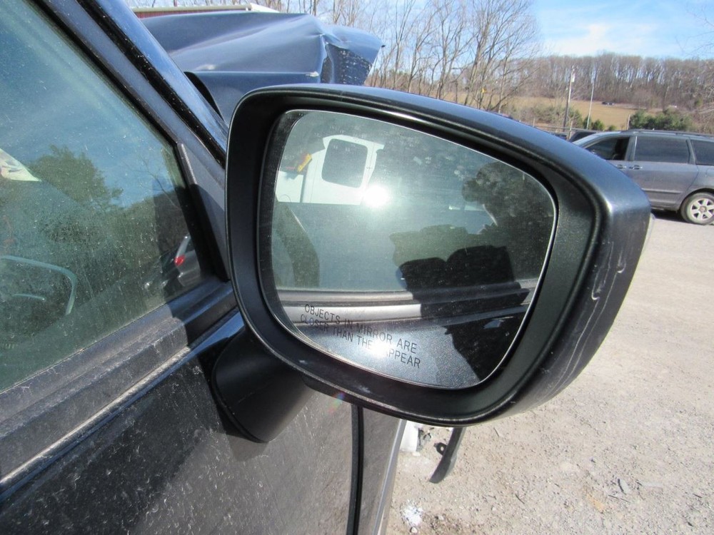 CX-5 2016 Glove Box 1030390