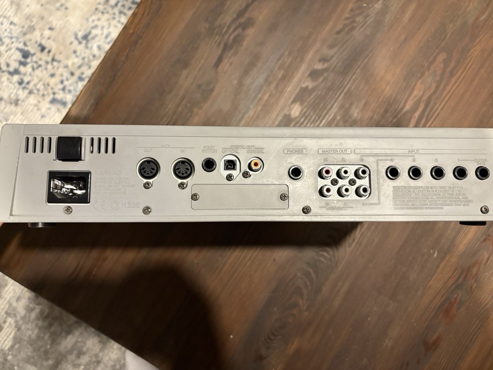 Roland Vs-840 Workstation Portable Studio