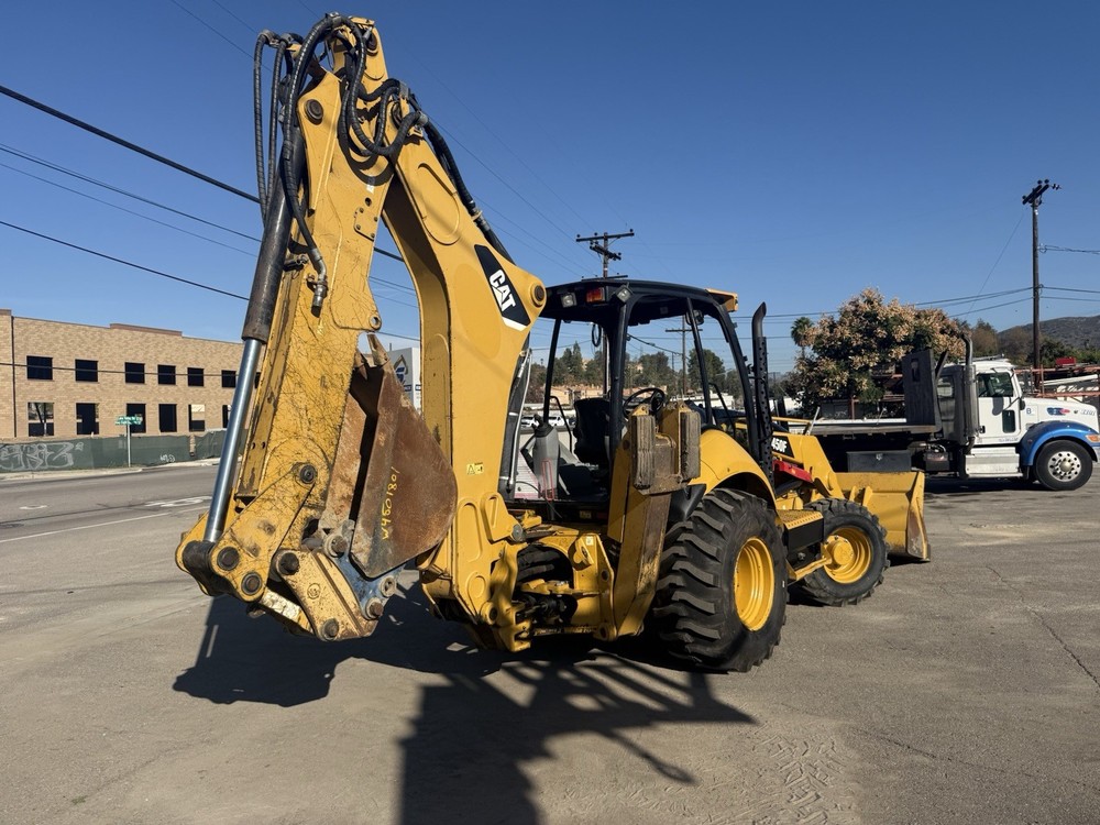 2017 CAT 450F Backhoe