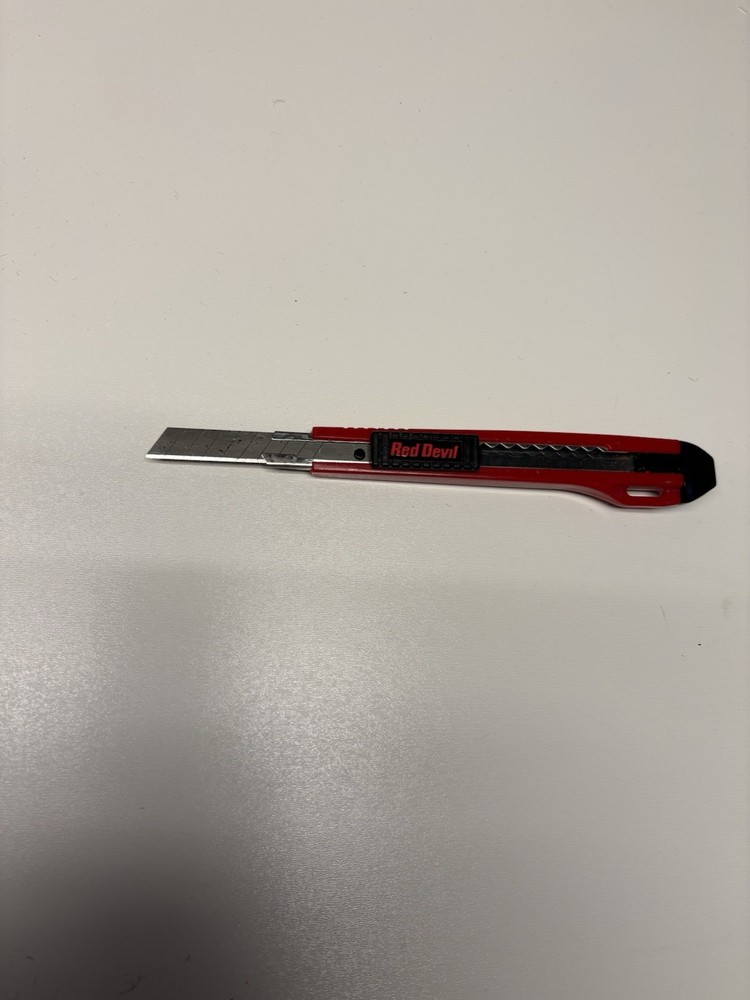 Red Devil Box Cutter Knife