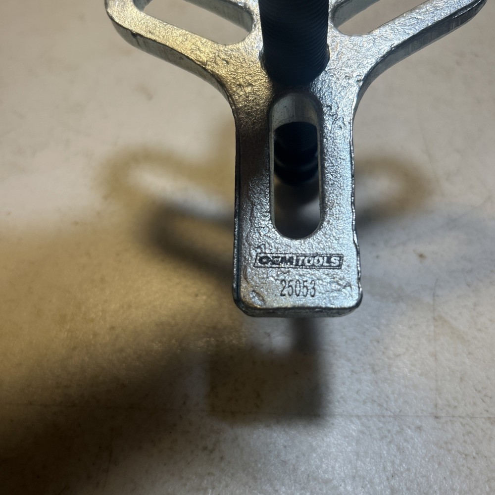 OEM 25053 Harmonic Balancer Puller Plus Extra