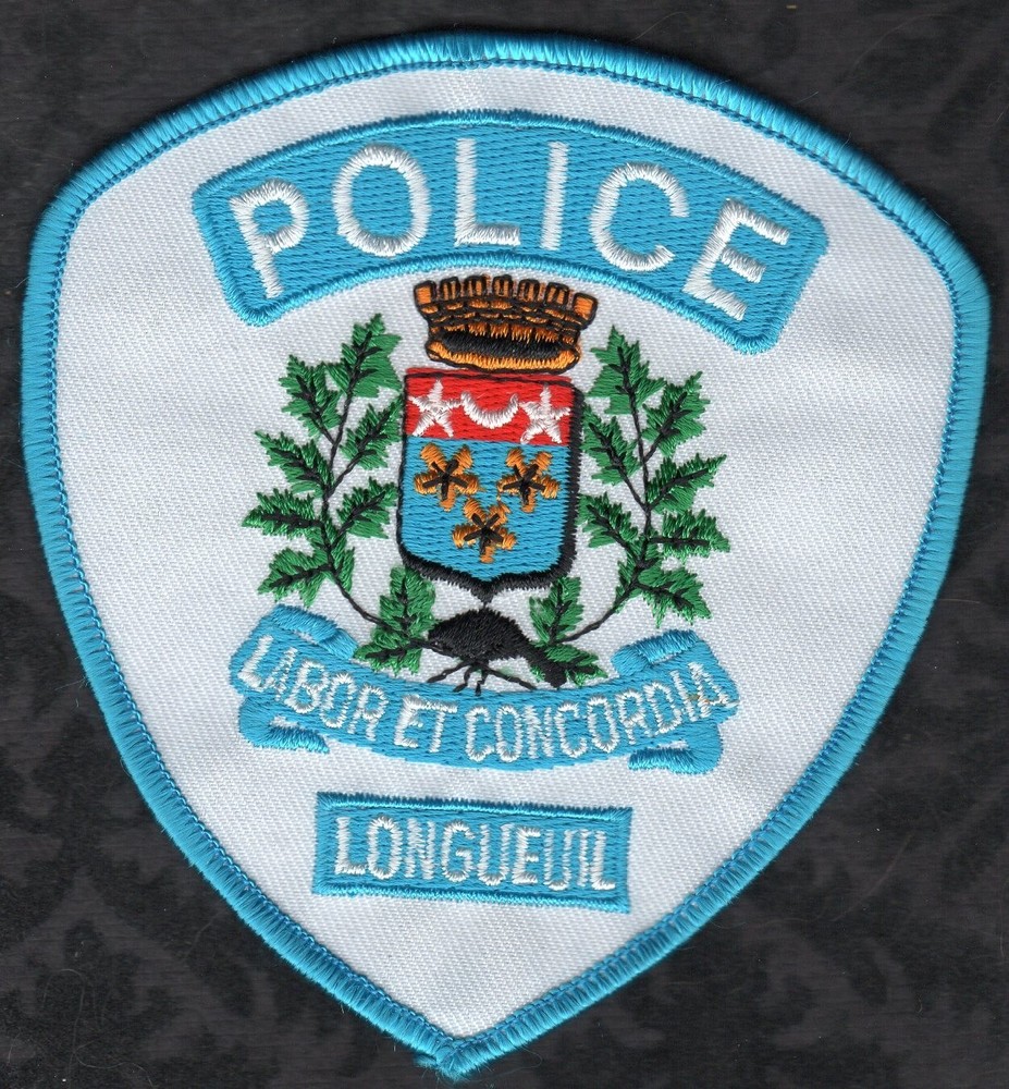 LONGUEUIL QUEBEC CANADA POLICE Shoulder Patch White/Blue