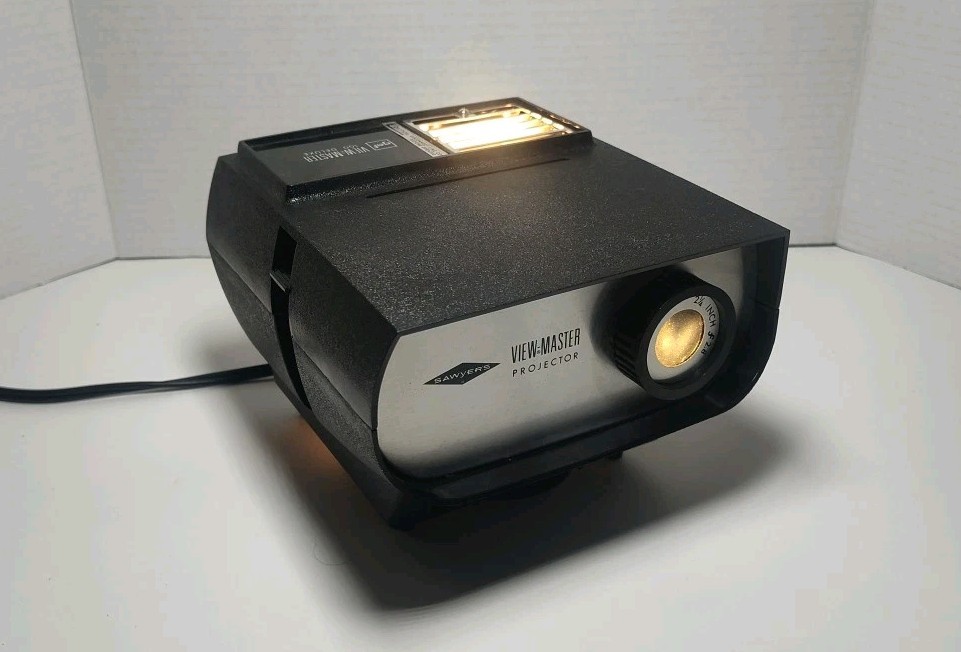Vintage gaf View Master 100 Deluxe Projector - Tested & Working