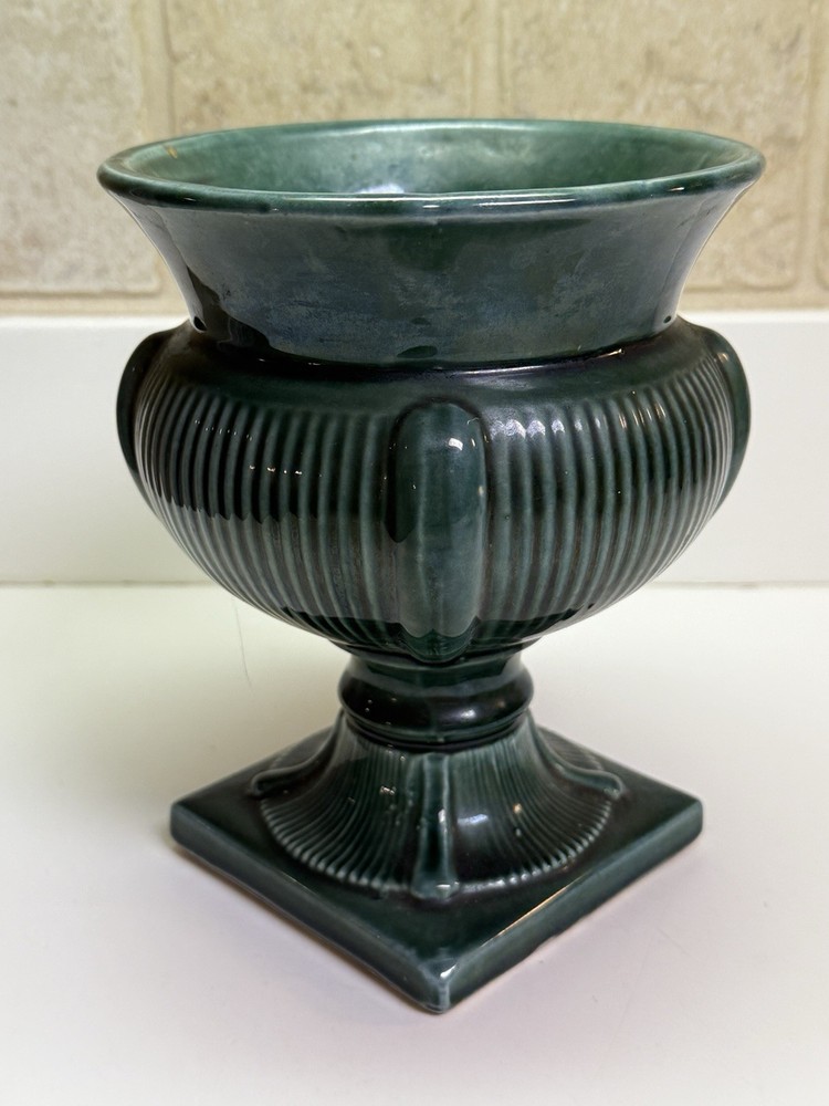 USA 7" Green Pottery Planter, #434