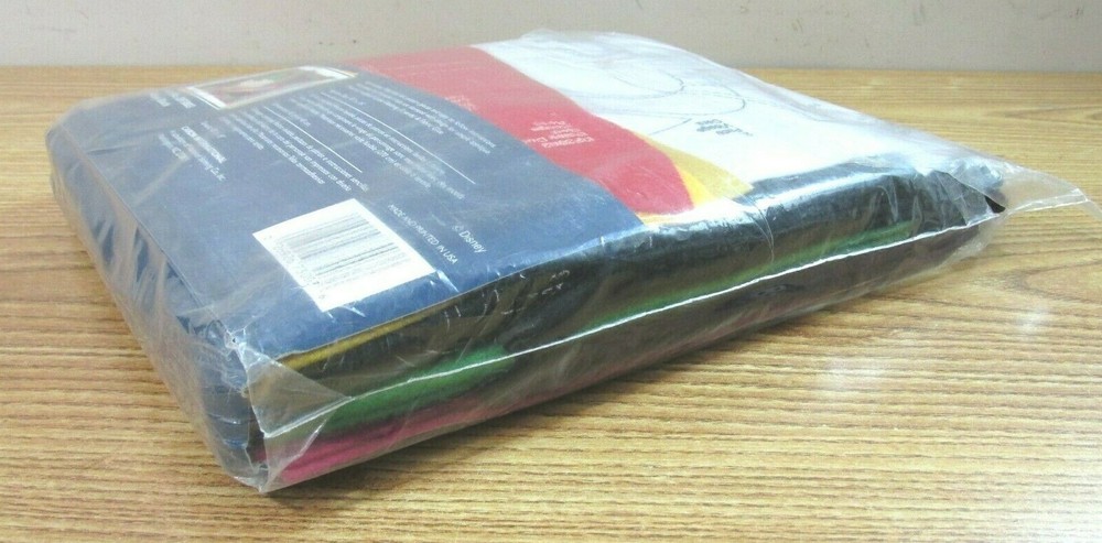 FABRIC APPLIQUE KIT DAISY DUCK DF3003 18 X 18"