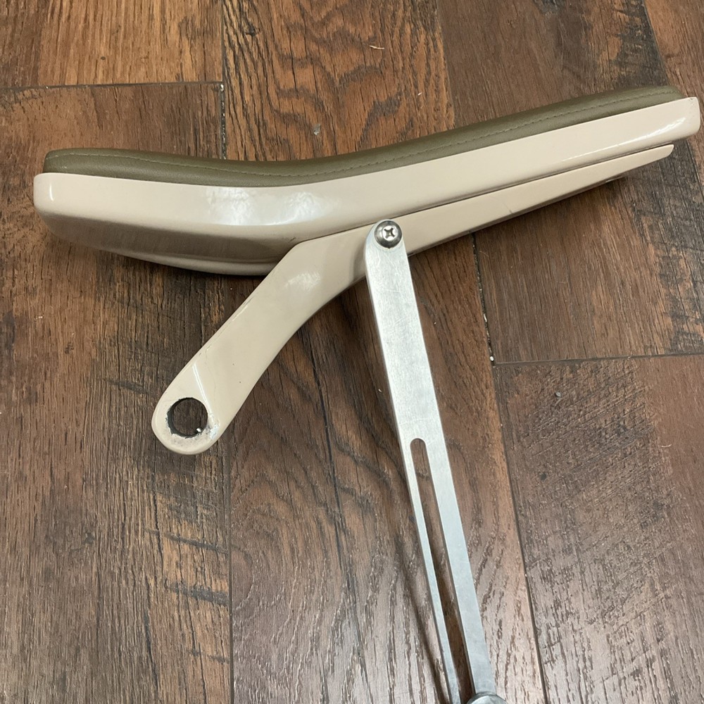 Dexta MK 9 CHAIR Left Armrest w/Link