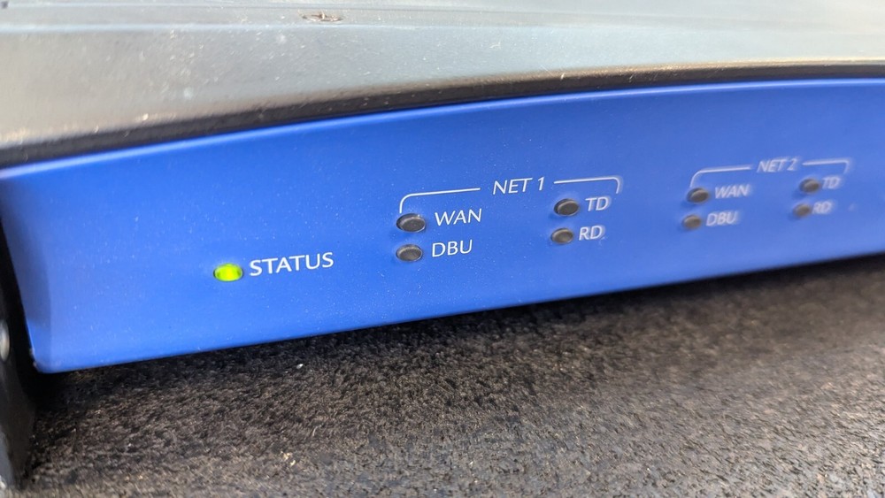 Adtran Netvanta 4430 1700630E1 - Powers On