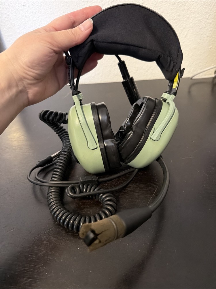 David Clark Model H20-16 Pilot  Headset Untested