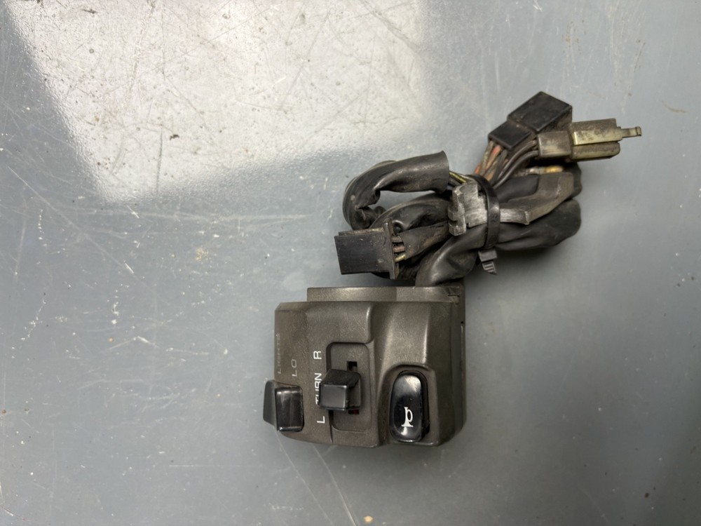 Kawasaki zzr1100 D2 Left Hand Switch, 1993 1994