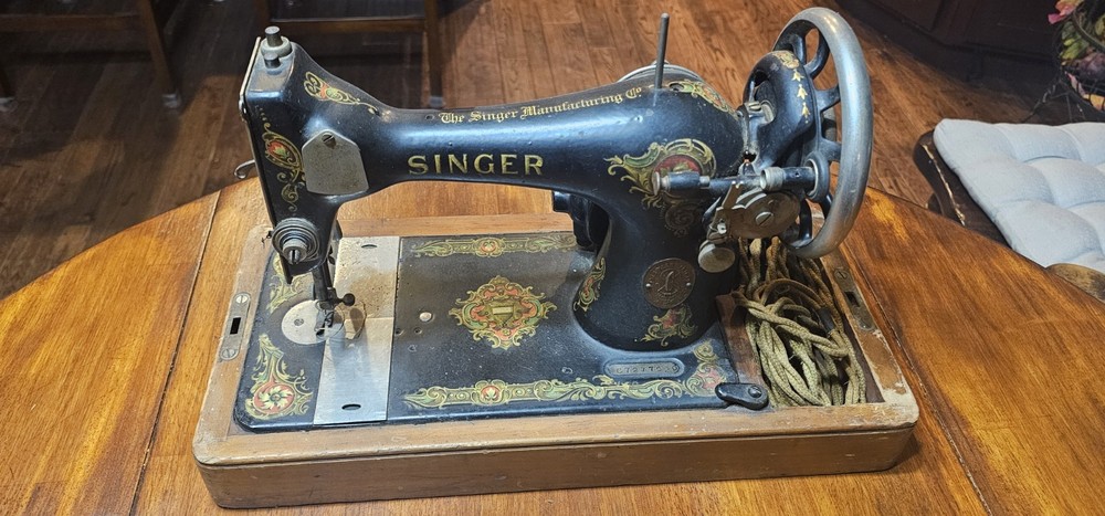 Singer Sewing Machine