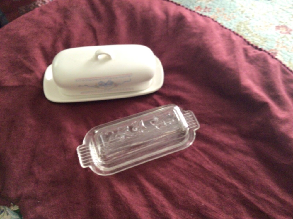 Two butter dishes(l oversize)(1regular)