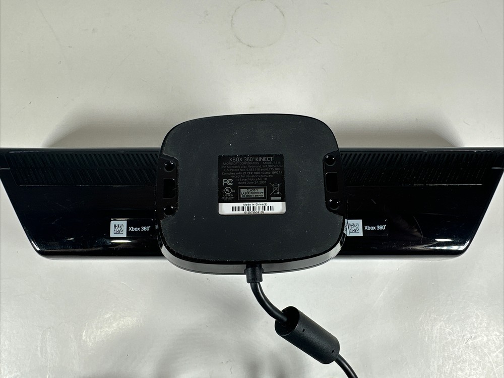 Xbox 360 Kinect Sensor *Sensor Only*