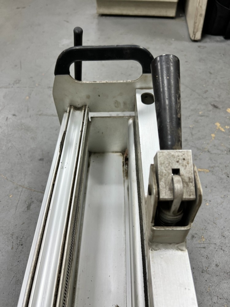 👀 FLEXCO 48" GATOR ROLL LACING TOOL RL-48