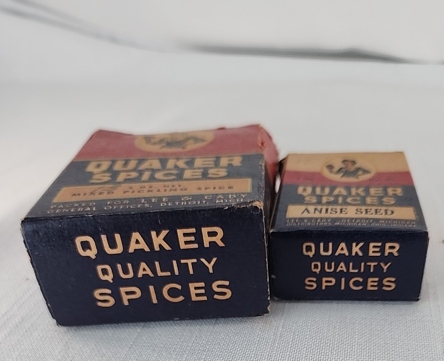 2 Vintage Antique Quaker Spices Box