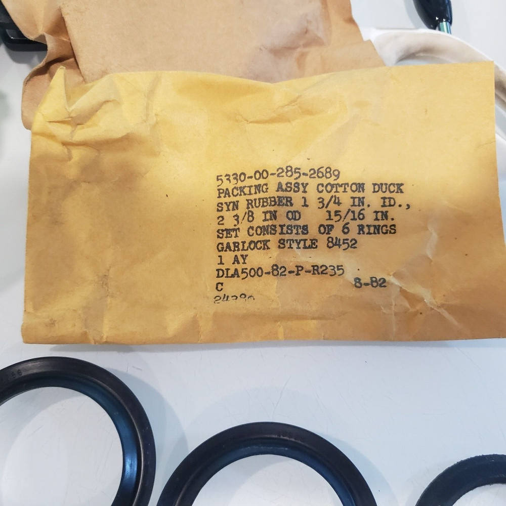 (2) GARLOCK SEALING PACKING ASSEMBLY 3655-43PC11 5330-00-285-2689