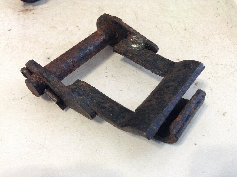 67CO - A New Drag Chain Link For Various Equipment