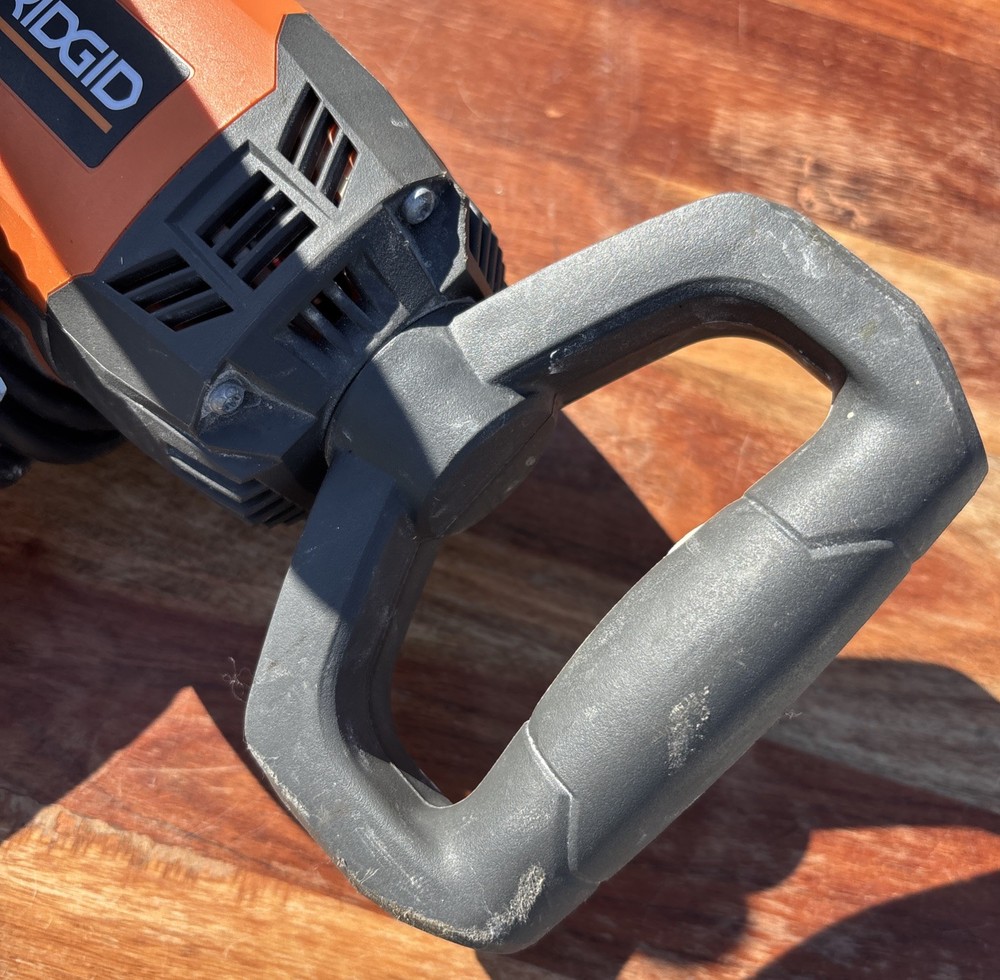RIDGID R7122VN 1/2" Spade Handle Mud Mixer (Corded)