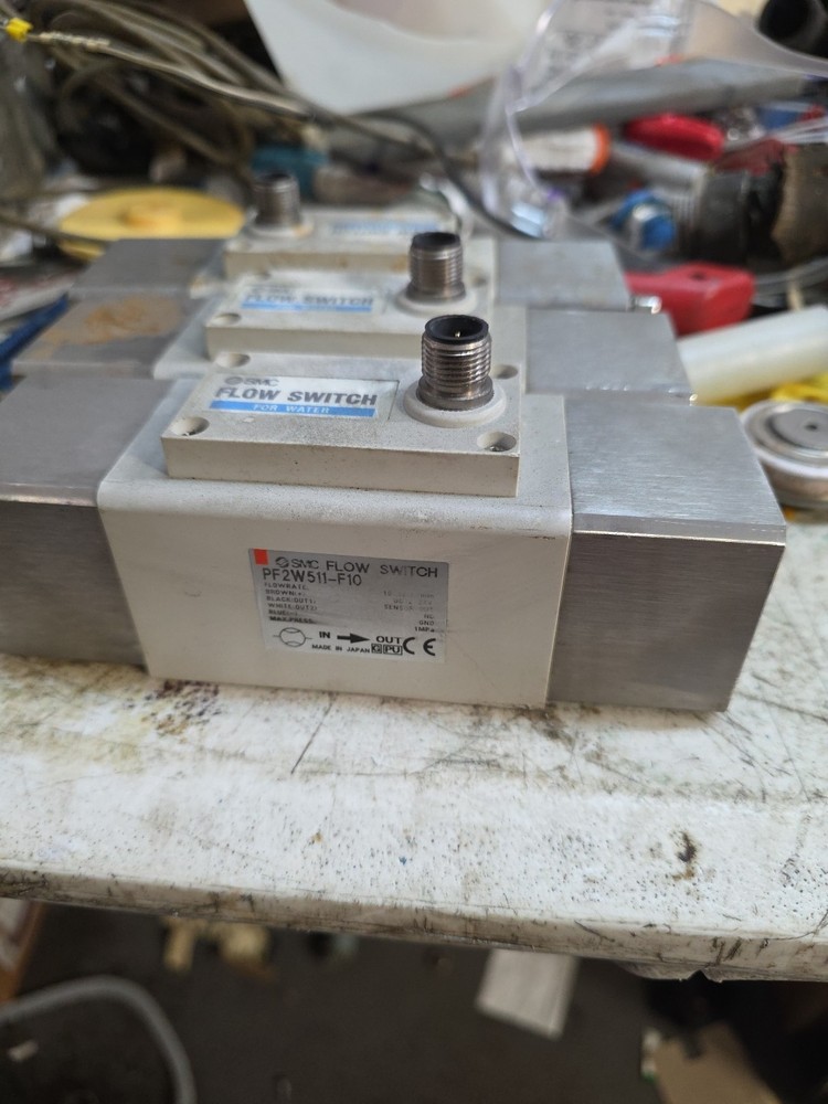 SMC WATER DIGITAL FLOW SWITCH PF2W511-f10