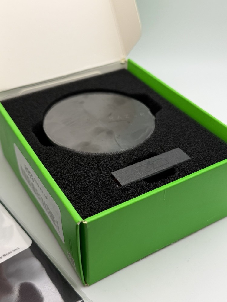 Razer Wireless Control Pod For Peripherals & Speakers Advanced Audio Control